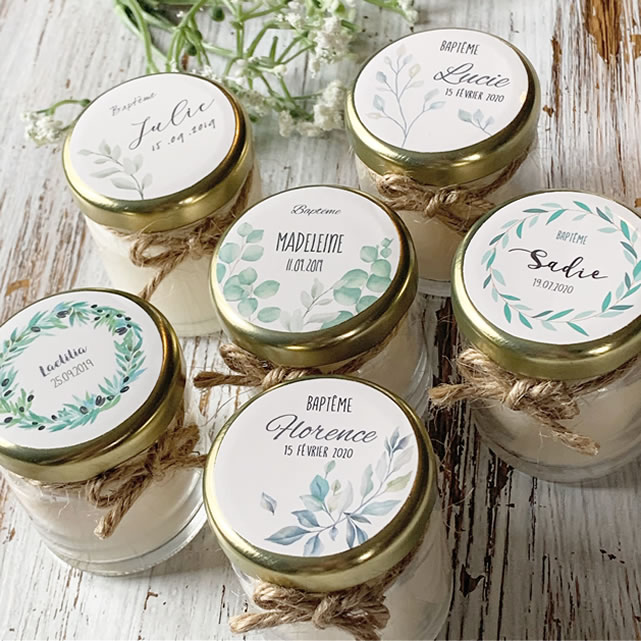 Bougie personnalisée baptême eucalyptus – cadeau invités feuillage